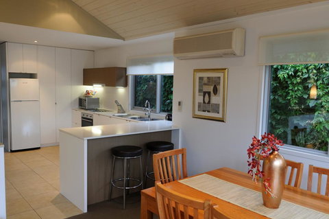 The Victoria Port Fairy - Darwin Holiday 5