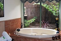 Eagle Hammer Cottages - Darwin Holiday 4