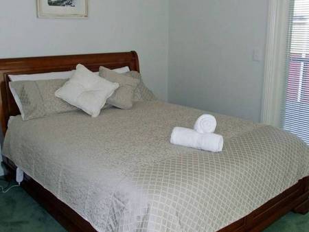 Johanssons Perch - Darwin Holiday 4