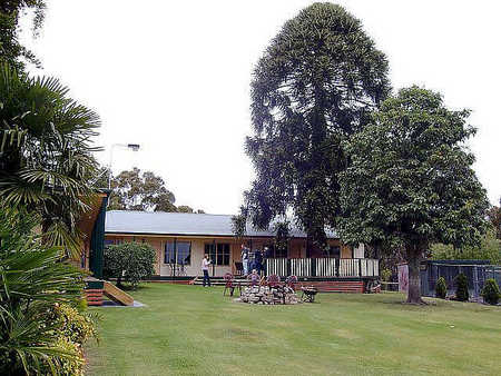 Snowy River Homestead Bed And Breakfast - Darwin Holiday 2