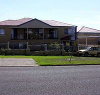 Marks Villa by the Sea - Darwin Holiday