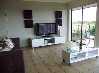 On The Esplanade - Darwin Holiday 1