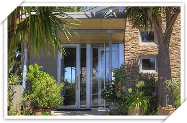 Chris's Beacon Point Restaurant And Villas - Darwin Holiday 4