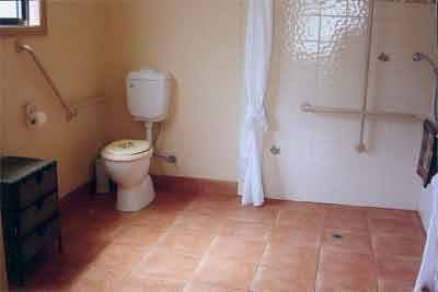 Alvina Holiday Cottages - Darwin Holiday 5