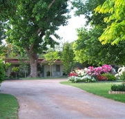 Aarinda Holiday Apartments