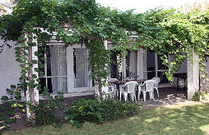 Green Patch Accommodation - Darwin Holiday 5