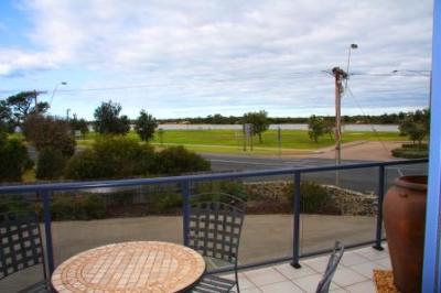 Ultimate Holiday Apartments - Darwin Holiday 1