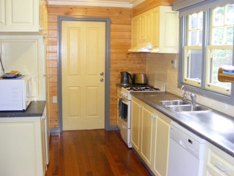 Belfast Cottages - Darwin Holiday 8