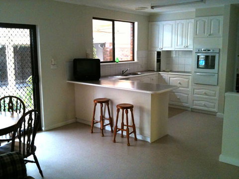 Camellia Court House And Holiday Apartments - Darwin Holiday 3