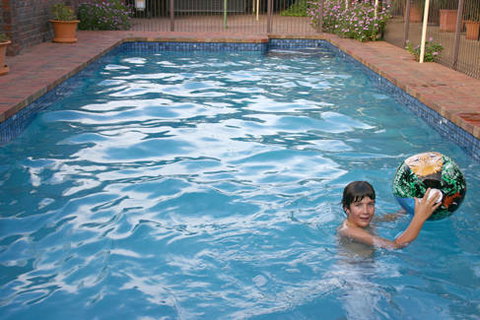 Camellia Court House And Holiday Apartments - Darwin Holiday 5