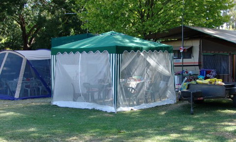 Cohuna Waterfront Holiday Park - Darwin Holiday 1