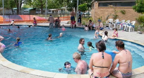 Cohuna Waterfront Holiday Park - Darwin Holiday 2