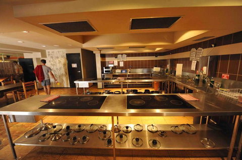 Aquarius Backpackers Motel - Darwin Holiday 1