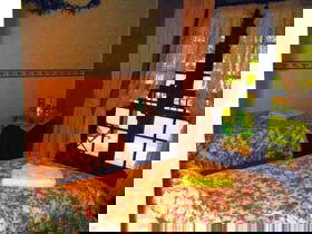 Yayl Lodge Bed & Breakfast - Darwin Holiday 1