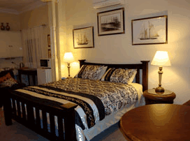 Sojourn On Gale - Darwin Holiday 1