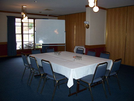 Cascades Motor Inn - Darwin Holiday 1