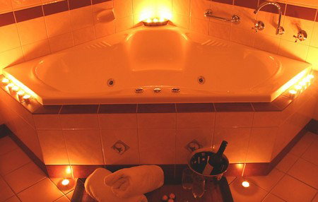 Anglesea Overboard Seaside Cottage - Darwin Holiday 0