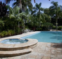 Oasis Apartments and Treetop Houses - Darwin Holiday