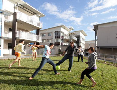 University Of Canberra Village - Darwin Holiday 1