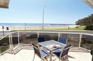 Mariners On Mollymook - Darwin Holiday