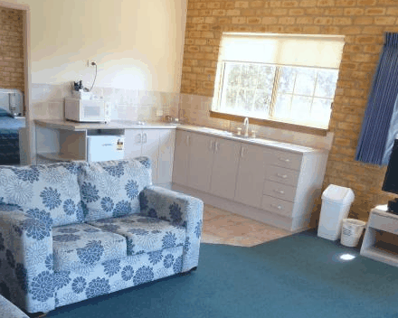 Mollymook Surfbeach Motel & Apartments - Darwin Holiday 3