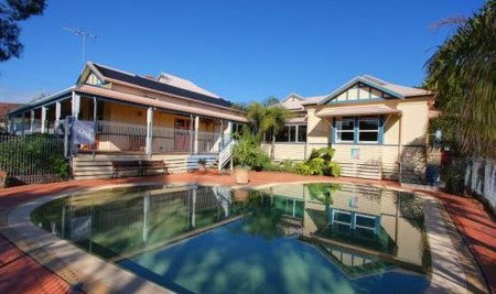 Amaroo Park  - Darwin Holiday 1