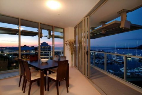 Cairns Luxury Apartments, Harbourlights Complex - Darwin Holiday 0