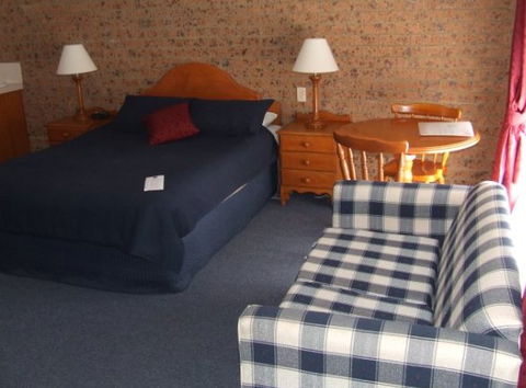 Swaggers Motor Inn, Yass - Darwin Holiday 3