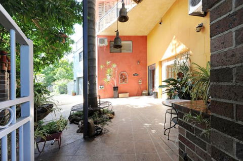 Rooftops Bed & Breakfast - Darwin Holiday 1