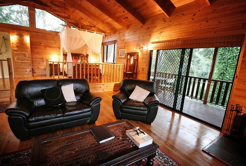 Ravensbourne Forest Chalets - Darwin Holiday 3