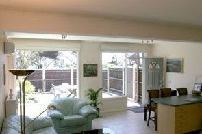 Black Dolphin Townhouse And Apartment - Darwin Holiday 2