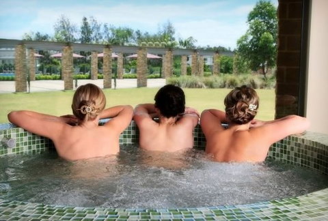 Crowne Plaza Hunter Valley - Darwin Holiday 6