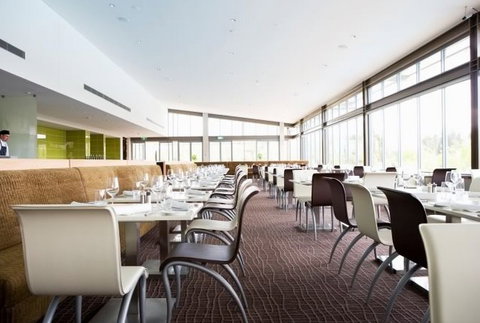 Crowne Plaza Hunter Valley - Darwin Holiday 7