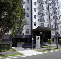 Quest Mascot - Darwin Holiday