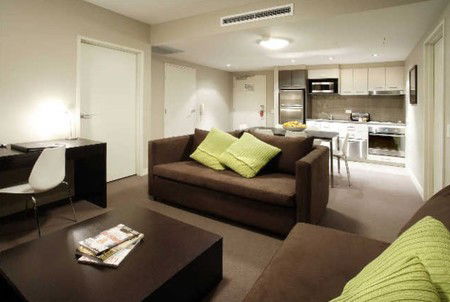 Quest Mascot - Darwin Holiday 2