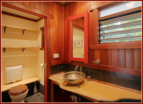 Absolute Beachfront Bamboo Hideaway - Darwin Holiday 4