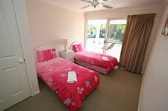 Aaah 2 @ Byron - Darwin Holiday 4