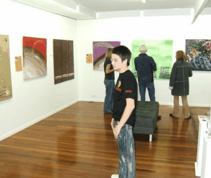 Circle Gallery - Darwin Holiday