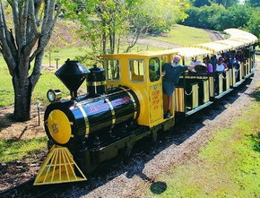 The Big Pineapple - Darwin Holiday 1