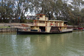 Emmylou Paddle Steamer - Darwin Holiday 0