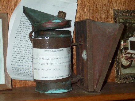 Sandgate & District Historical Society & Museum - Darwin Holiday 1