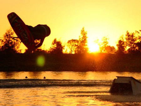 Bonney's WA Water Ski Park - Darwin Holiday 0