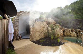 Peninsula Hot Springs - Darwin Holiday 1