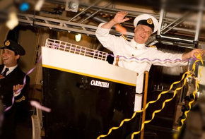 Titanic Theatre Restaurant - Darwin Holiday 2