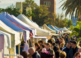 St Kilda Esplanade Market - Darwin Holiday 0