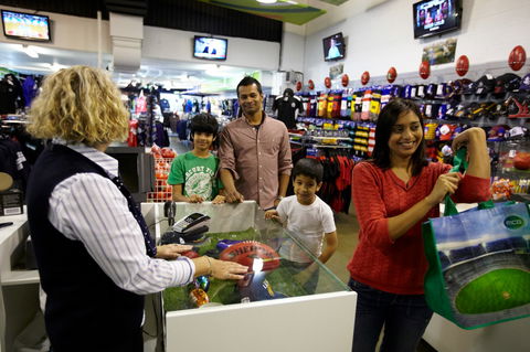 Melbourne Cricket Ground - Darwin Holiday 7