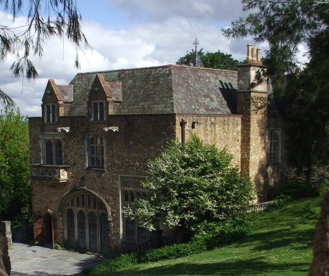 Montsalvat - Darwin Holiday 0