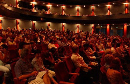 Riverside Theatre - Darwin Holiday 3