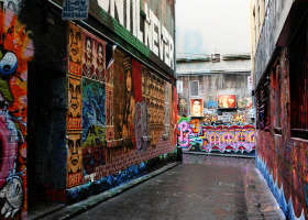 Melbourne By Foot - Darwin Holiday 4