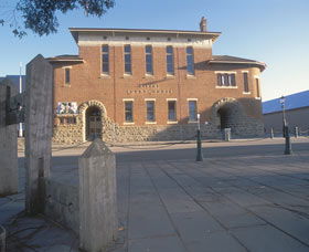 Albany Courthouse - Darwin Holiday 0